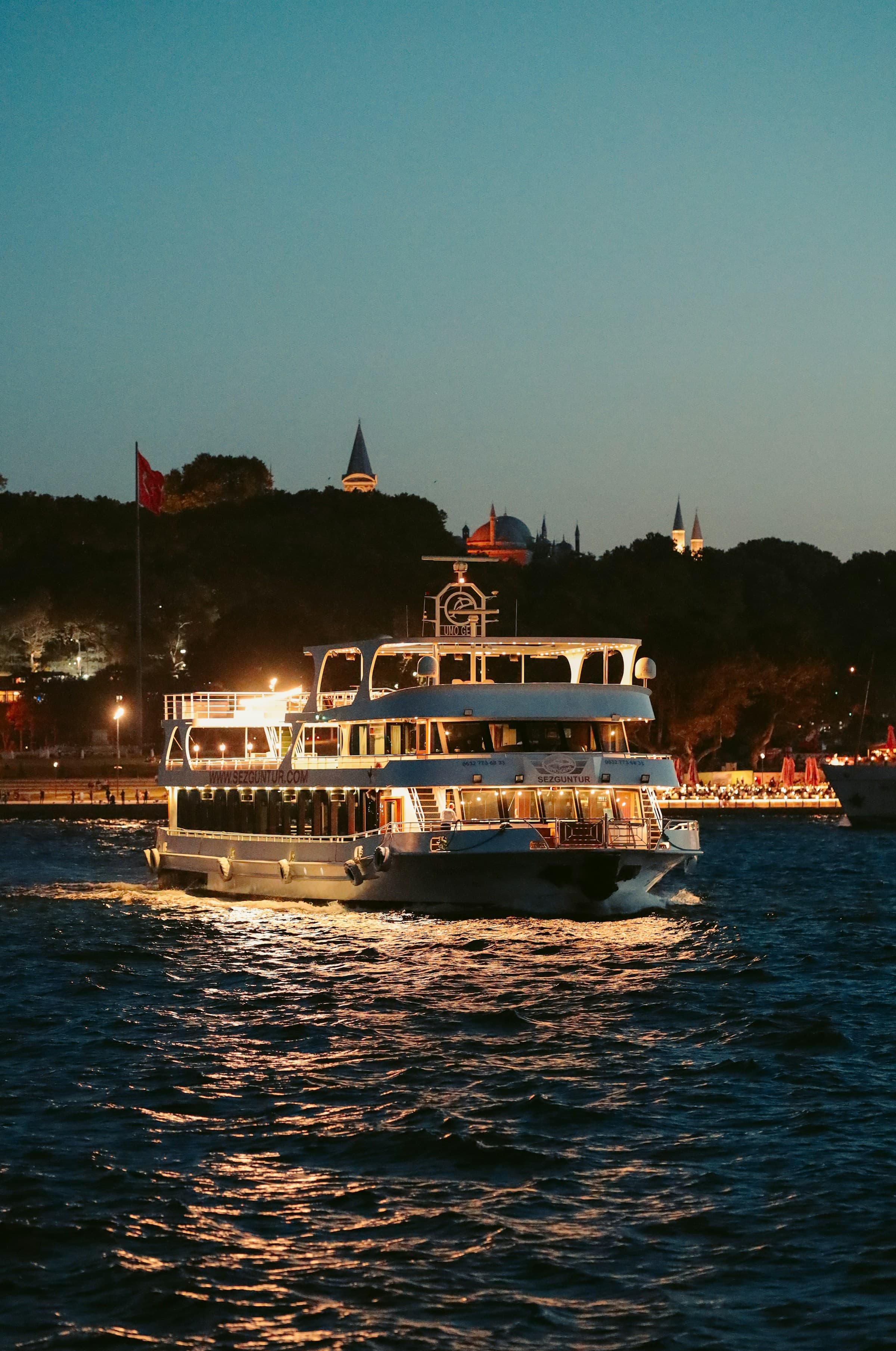 Sunset Yacht Escape